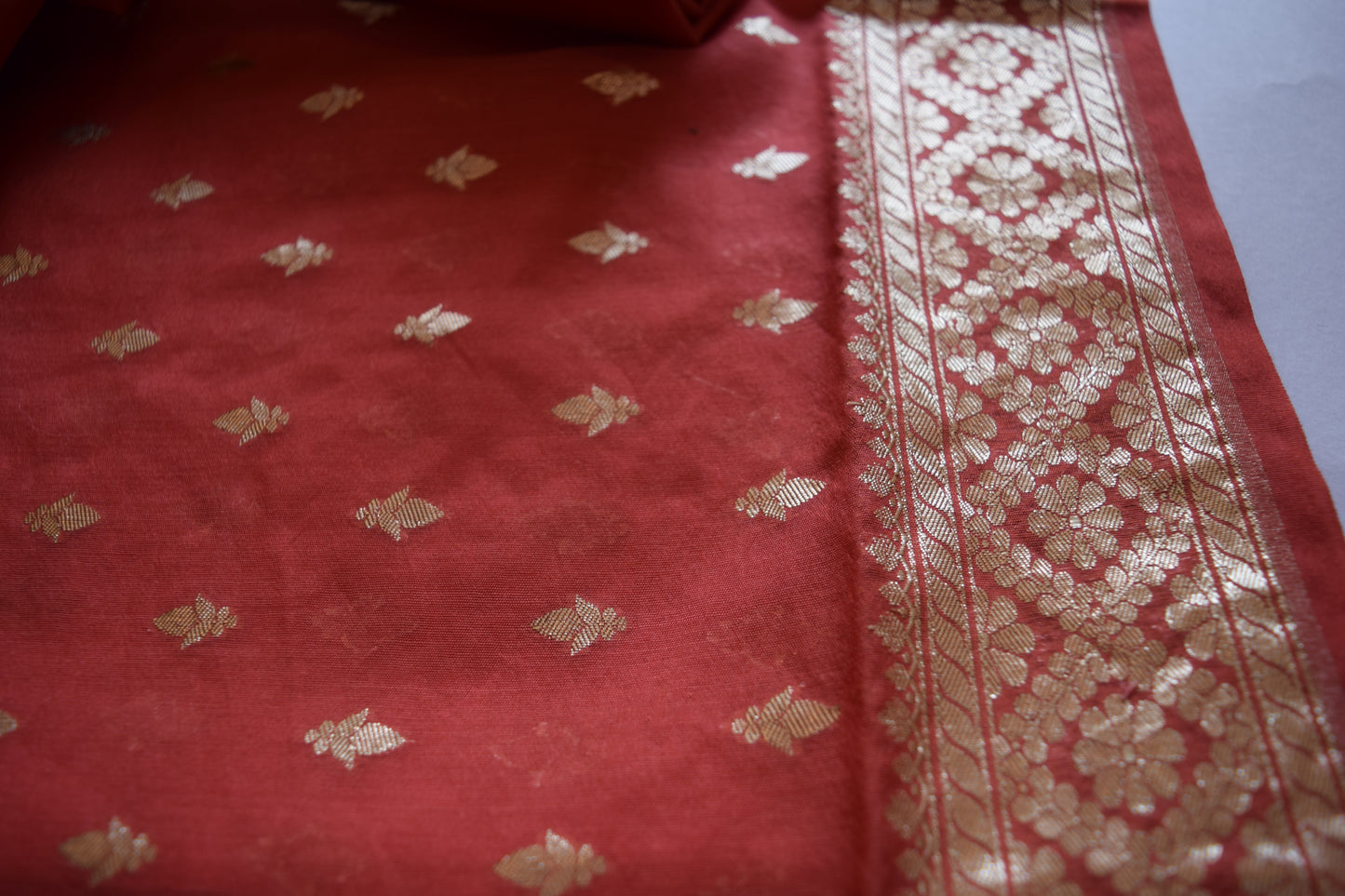 Zari Weave Brick Red Cotton Unstitched Dress Material Suit